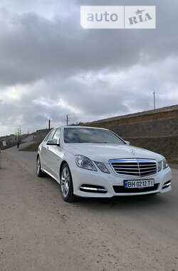 Седан Mercedes-Benz E-Class 2012 в Одесі