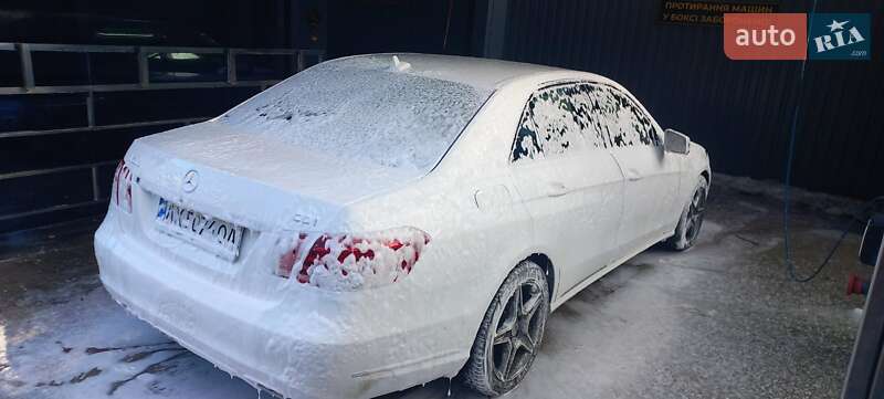 Седан Mercedes-Benz E-Class 2013 в Харькове