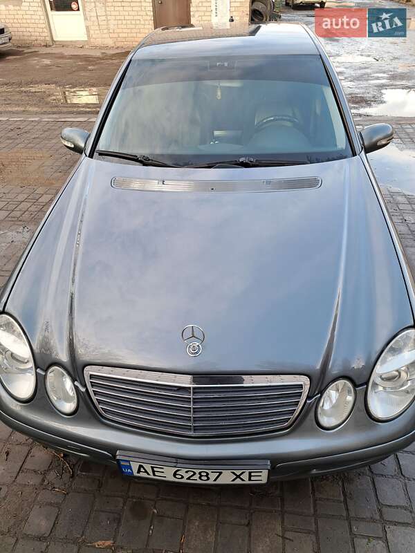 Седан Mercedes-Benz E-Class 2006 в Вольногорске