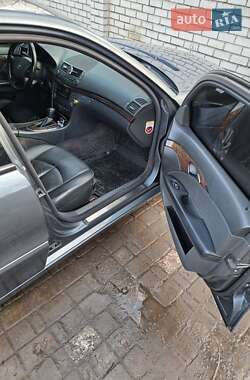Седан Mercedes-Benz E-Class 2006 в Вольногорске