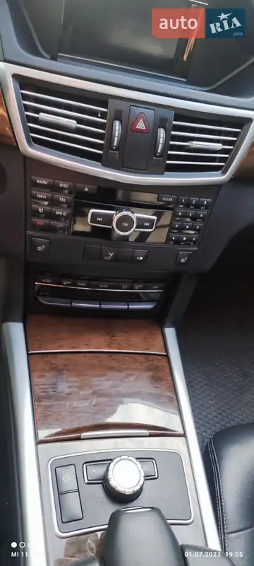 Mercedes-Benz E-Class 2012