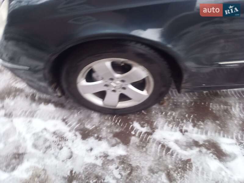Универсал Mercedes-Benz E-Class 2004 в Лугинах