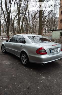 Седан Mercedes-Benz E-Class 2006 в Киеве