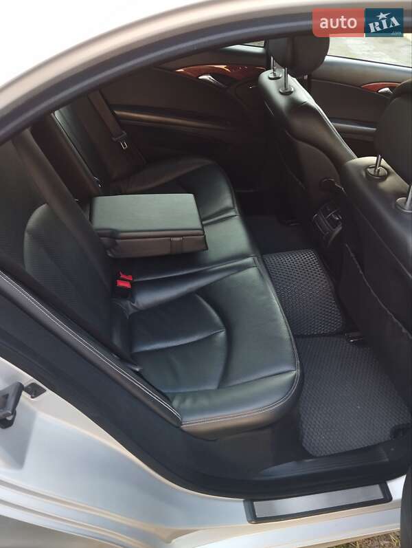 Седан Mercedes-Benz E-Class 2006 в Києві