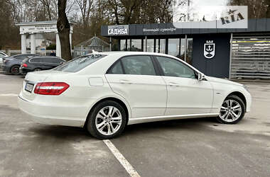 Седан Mercedes-Benz E-Class 2010 в Виннице