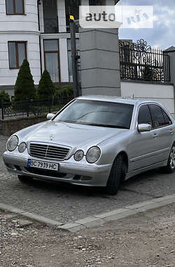 Седан Mercedes-Benz E-Class 2001 в Дрогобыче