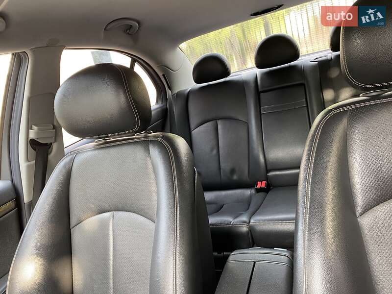 Седан Mercedes-Benz E-Class 2006 в Тячеві