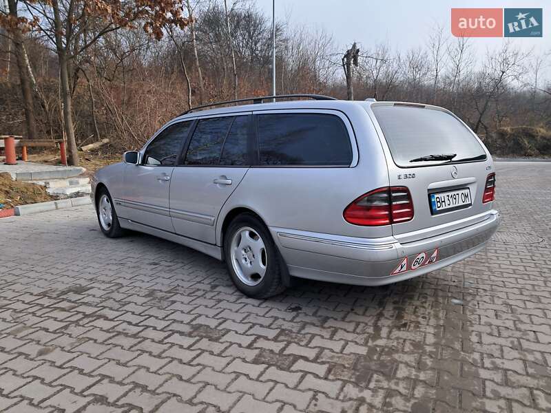 Универсал Mercedes-Benz E-Class 2002 в Львове