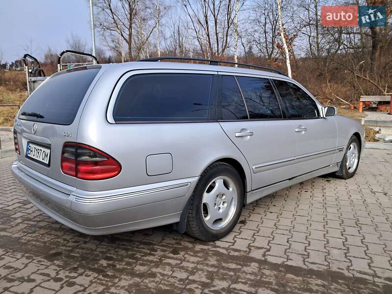 Универсал Mercedes-Benz E-Class 2002 в Львове