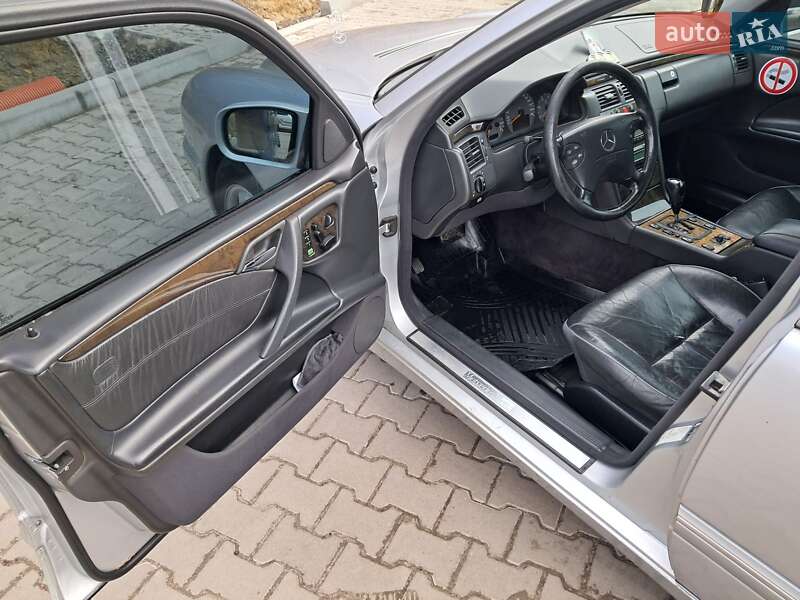 Универсал Mercedes-Benz E-Class 2002 в Львове