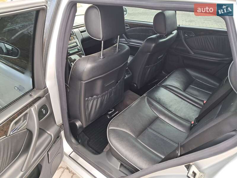 Универсал Mercedes-Benz E-Class 2002 в Львове