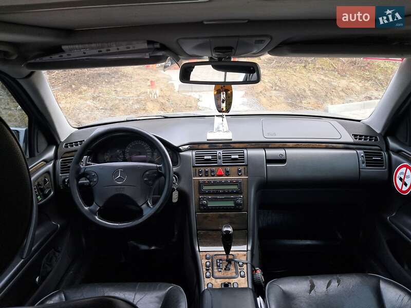 Универсал Mercedes-Benz E-Class 2002 в Львове