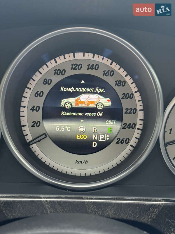 Седан Mercedes-Benz E-Class 2013 в Киеве