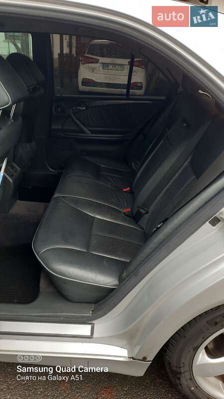 Седан Mercedes-Benz E-Class 1999 в Черновцах