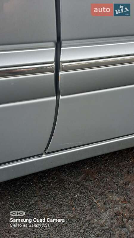 Седан Mercedes-Benz E-Class 1999 в Черновцах