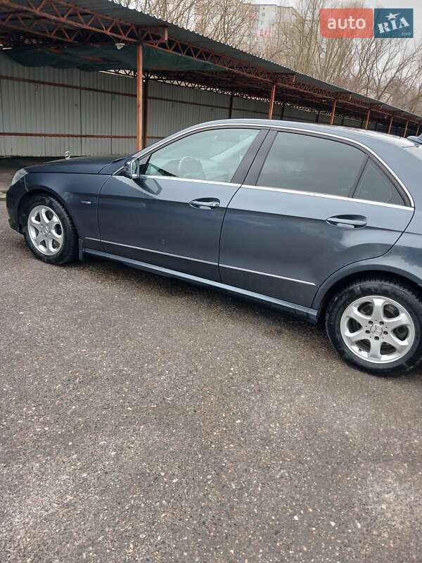 Седан Mercedes-Benz E-Class 2010 в Белой Церкви фото 3 Седан Mercedes-Benz E-Class 2010 в Белой Церкви
