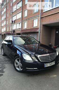 Седан Mercedes-Benz E-Class 2012 в Чорткове