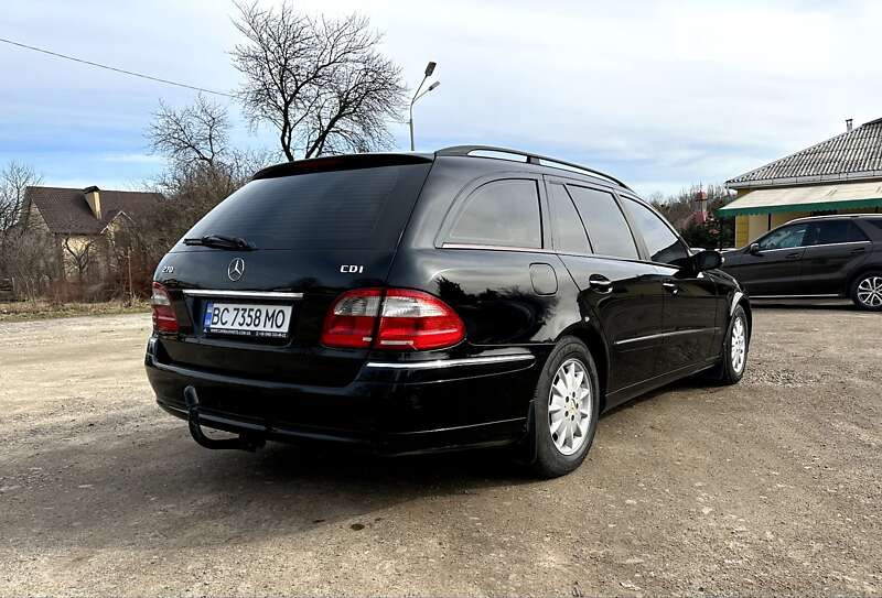 Универсал Mercedes-Benz E-Class 2004 в Черновцах