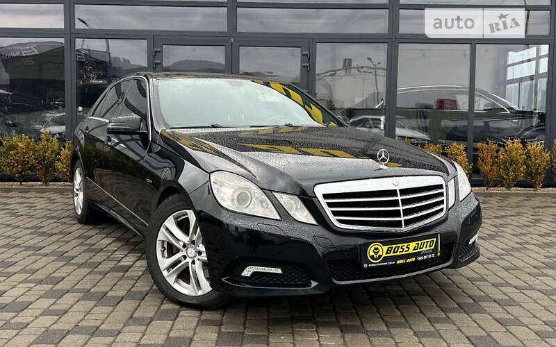 Седан Mercedes-Benz E-Class 2010 в Мукачевому