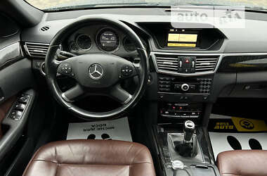 Седан Mercedes-Benz E-Class 2010 в Мукачевому