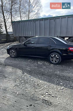 Седан Mercedes-Benz E-Class 2011 в Тернополе