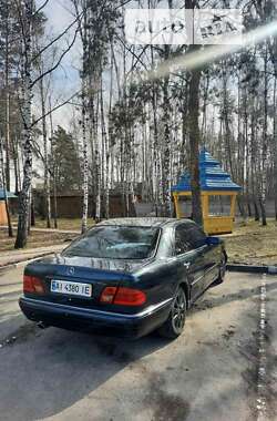 Седан Mercedes-Benz E-Class 1996 в Вышгороде