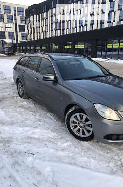 Универсал Mercedes-Benz E-Class 2011 в Ивано-Франковске