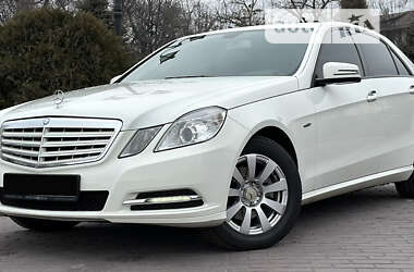 Седан Mercedes-Benz E-Class 2011 в Кам'янському