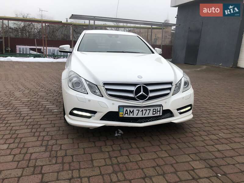 Купе Mercedes-Benz E-Class 2012 в Коростені