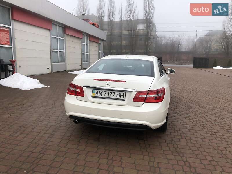 Купе Mercedes-Benz E-Class 2012 в Коростені