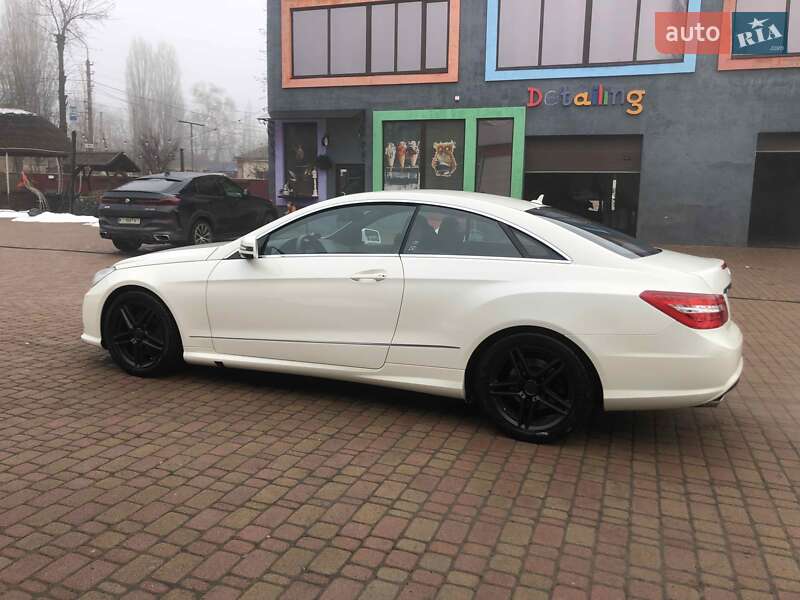 Купе Mercedes-Benz E-Class 2012 в Коростені