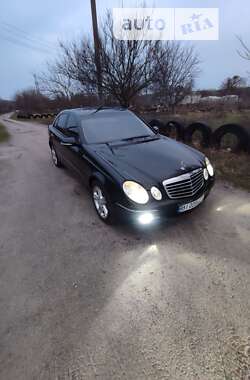 Седан Mercedes-Benz E-Class 2006 в Кременчуге