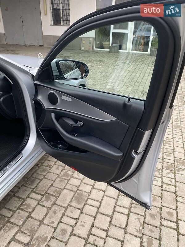 Универсал Mercedes-Benz E-Class 2017 в Бердичеве