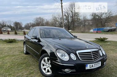 Седан Mercedes-Benz E-Class 2008 в Оратове