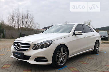 Седан Mercedes-Benz E-Class 2013 в Иршаве