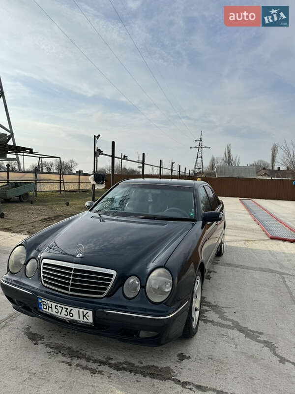 Седан Mercedes-Benz E-Class 1999 в Одессе