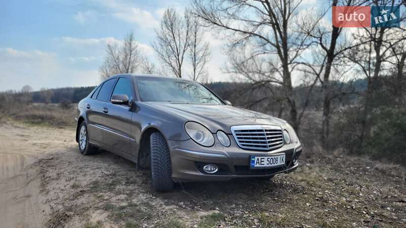 Седан Mercedes-Benz E-Class 2007 в Каменском