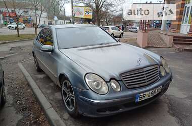 Седан Mercedes-Benz E-Class 2004 в Полтаві