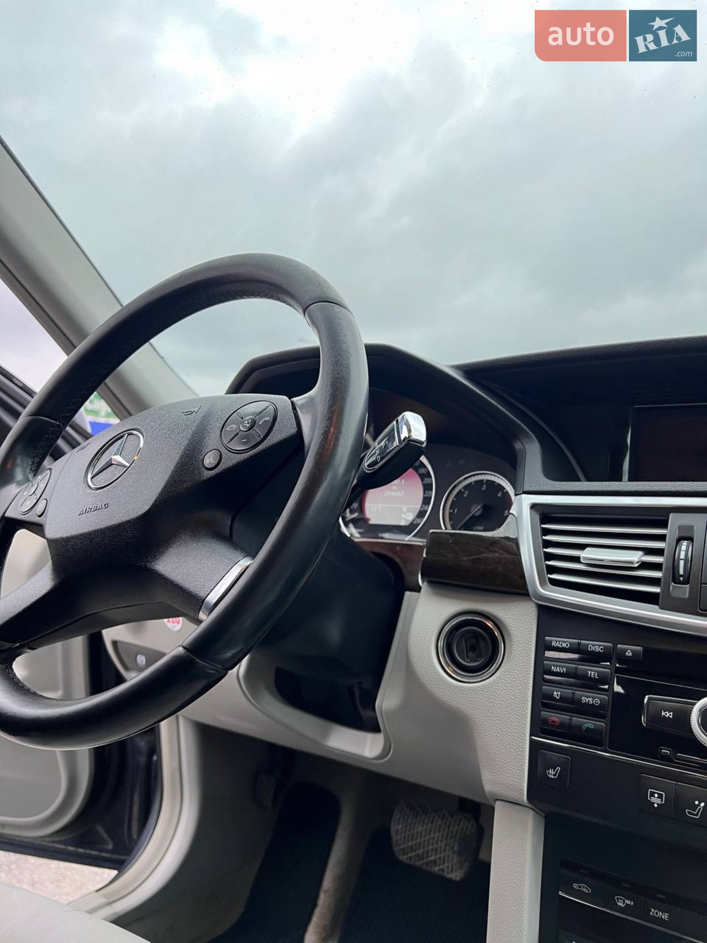 2010 Mercedes-Benz E-klasse - мініатюра 16