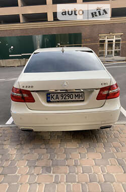 Седан Mercedes-Benz E-Class 2011 в Софиевской Борщаговке