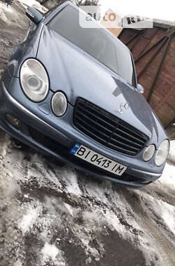 Седан Mercedes-Benz E-Class 2004 в Пирятине