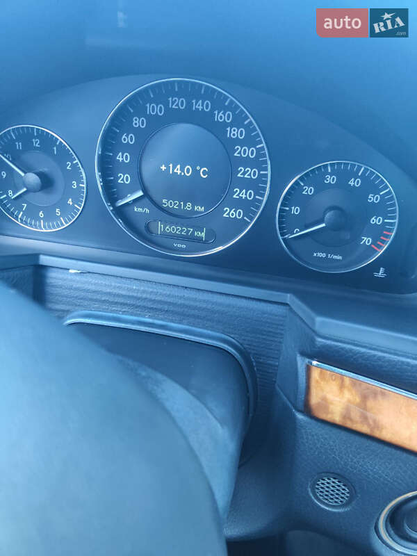 Седан Mercedes-Benz E-Class 2002 в Одессе