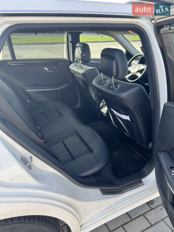 Универсал Mercedes-Benz E-Class 2010 в Киеве