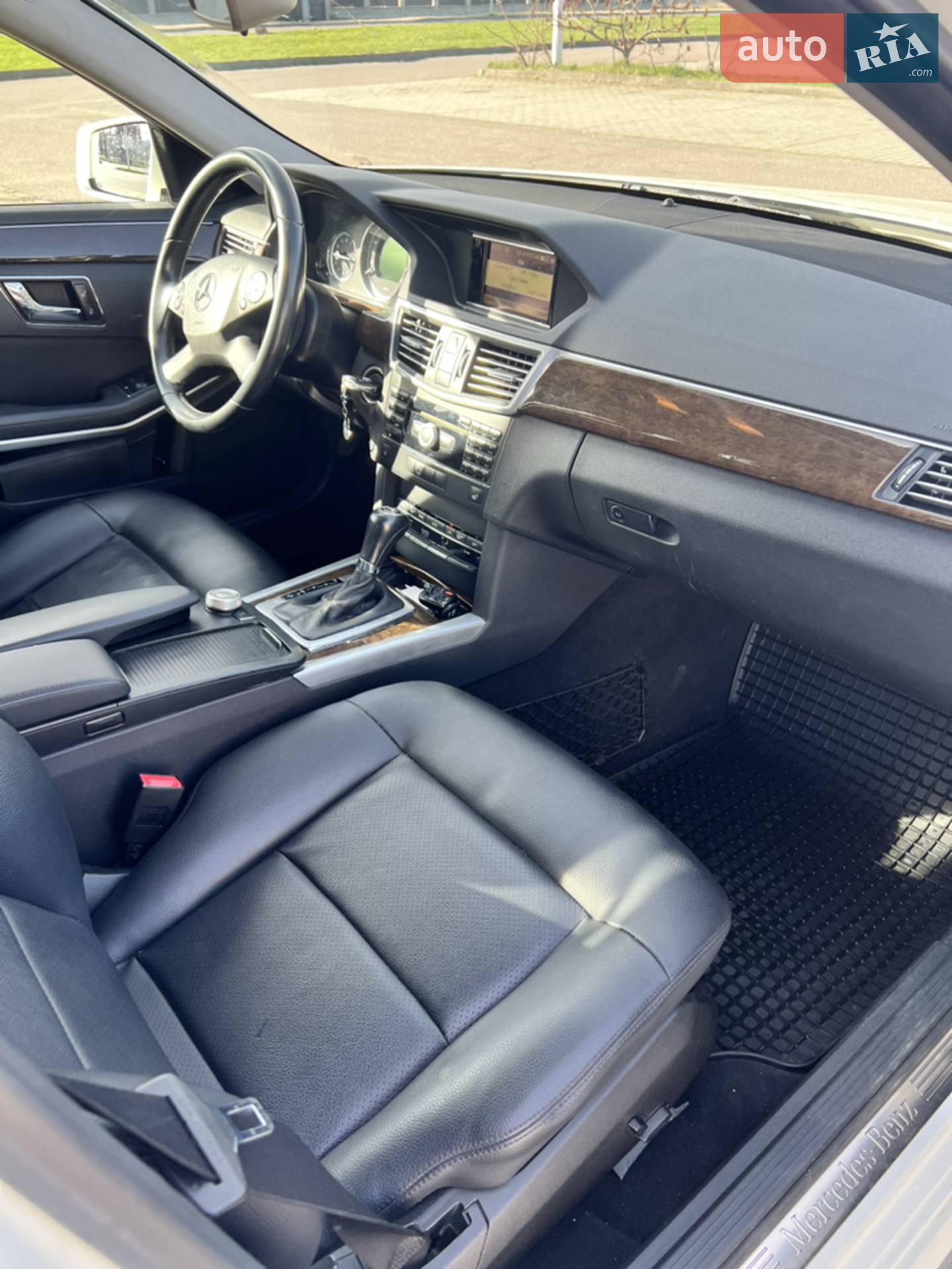 2010 Mercedes-Benz E-klasse - мініатюра 8