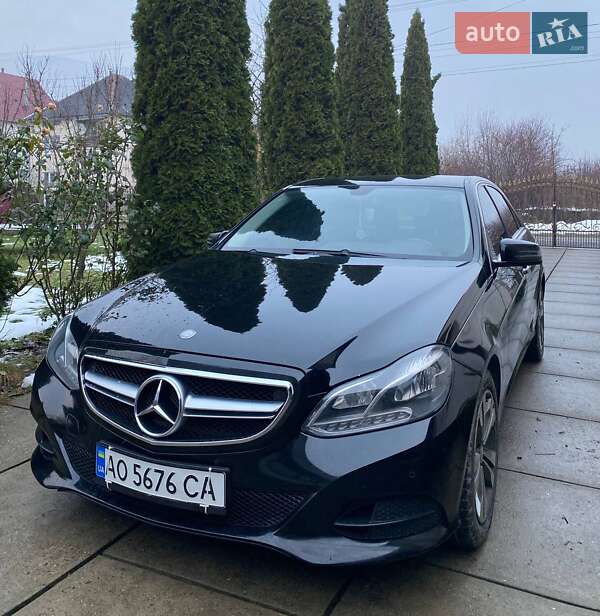 Седан Mercedes-Benz E-Class 2013 в Хусті