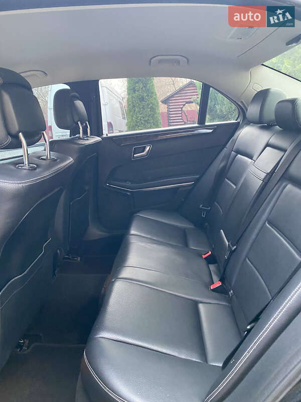 Седан Mercedes-Benz E-Class 2013 в Хусті