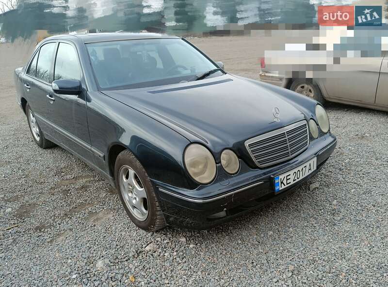 Mercedes-Benz E-Class 2001