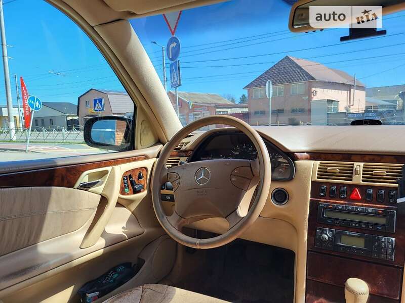 Універсал Mercedes-Benz E-Class 2000 в Кропивницькому