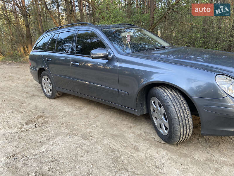 Універсал Mercedes-Benz E-Class 2008 в Новояворівську