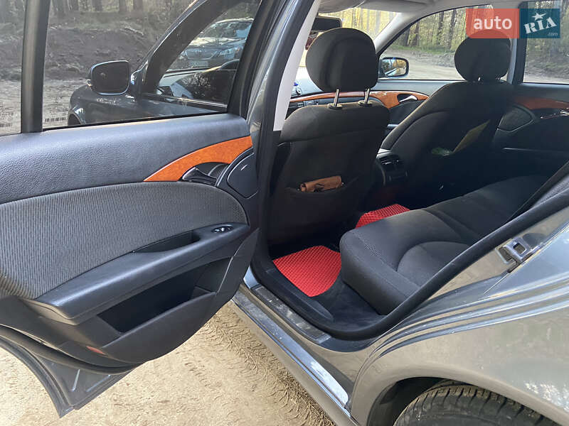 Універсал Mercedes-Benz E-Class 2008 в Новояворівську